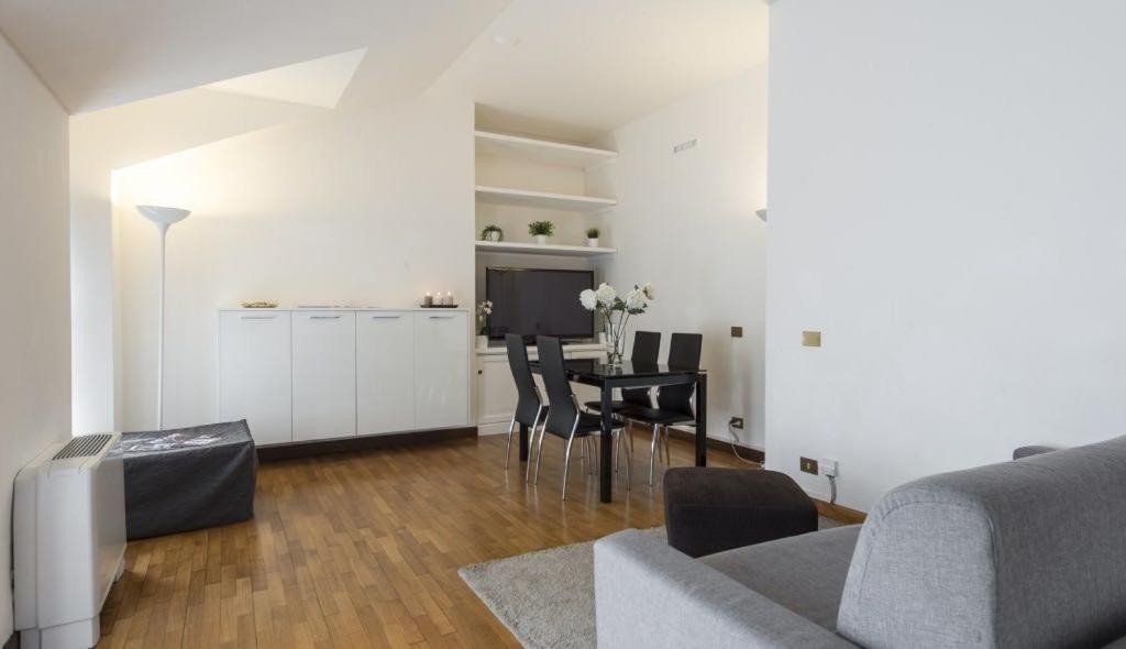 Apartment Royal - Centro Cadorna Mailand